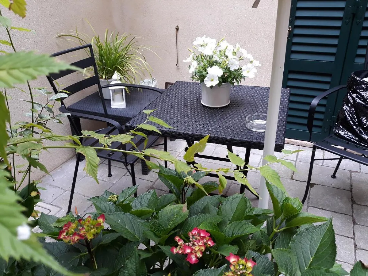 La Corte Antica Pienza 0*,  Italia